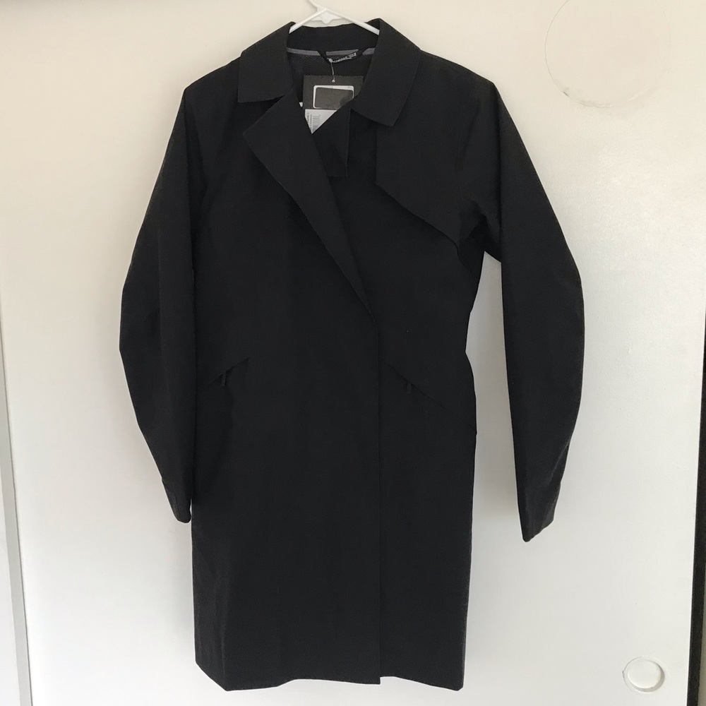 Arcteryx nila women's gore tex trench coat